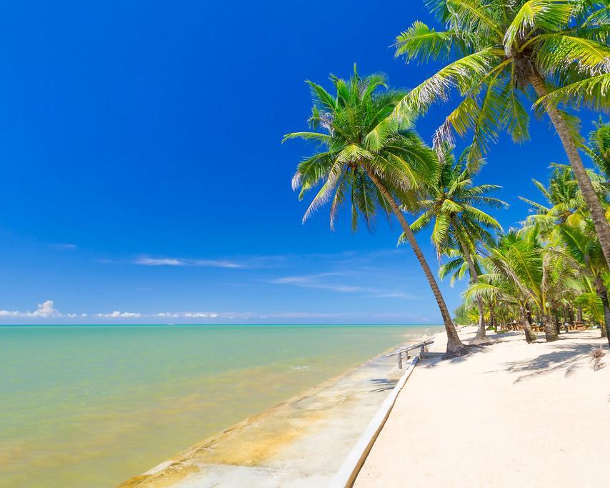 Metropolen Peking & Singapur und Baden auf Phuket Hintergrundbild