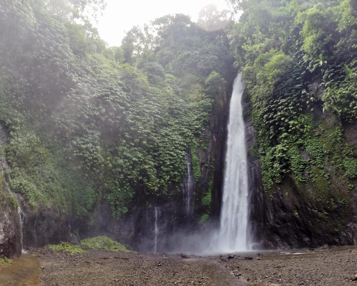 Süd Bali, Privatrundreise "Balis Highlights komplett" & DeLuxe Baden Hintergrundbild