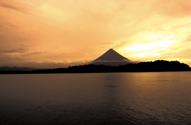 Selbstfahrer-Rundreise "Costa Rica Aktiv" inkl. Fluganreise Hintergrundbild