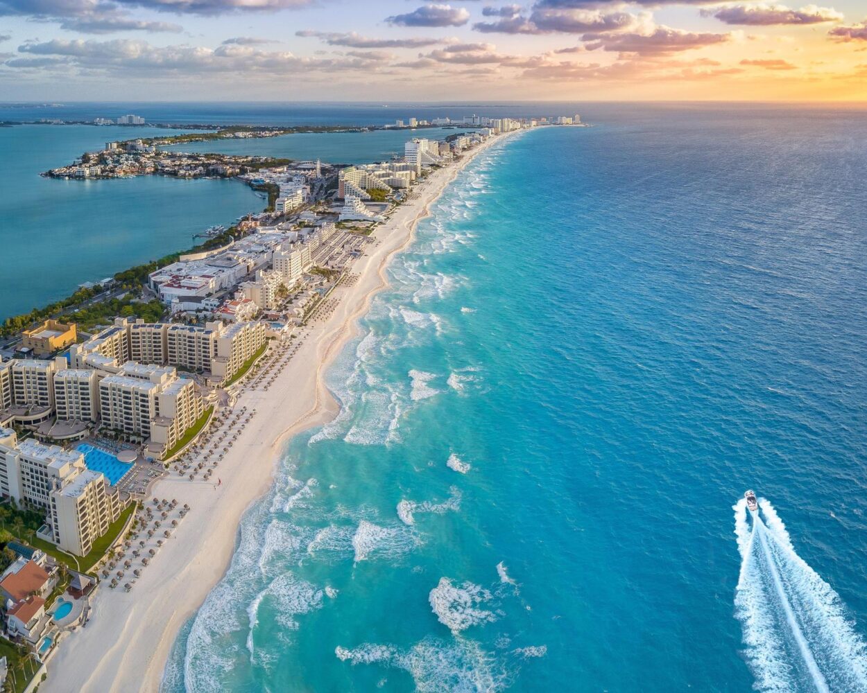 Mietwagenrundreise Yucatan & Baden Isla Holbox Hintergrundbild